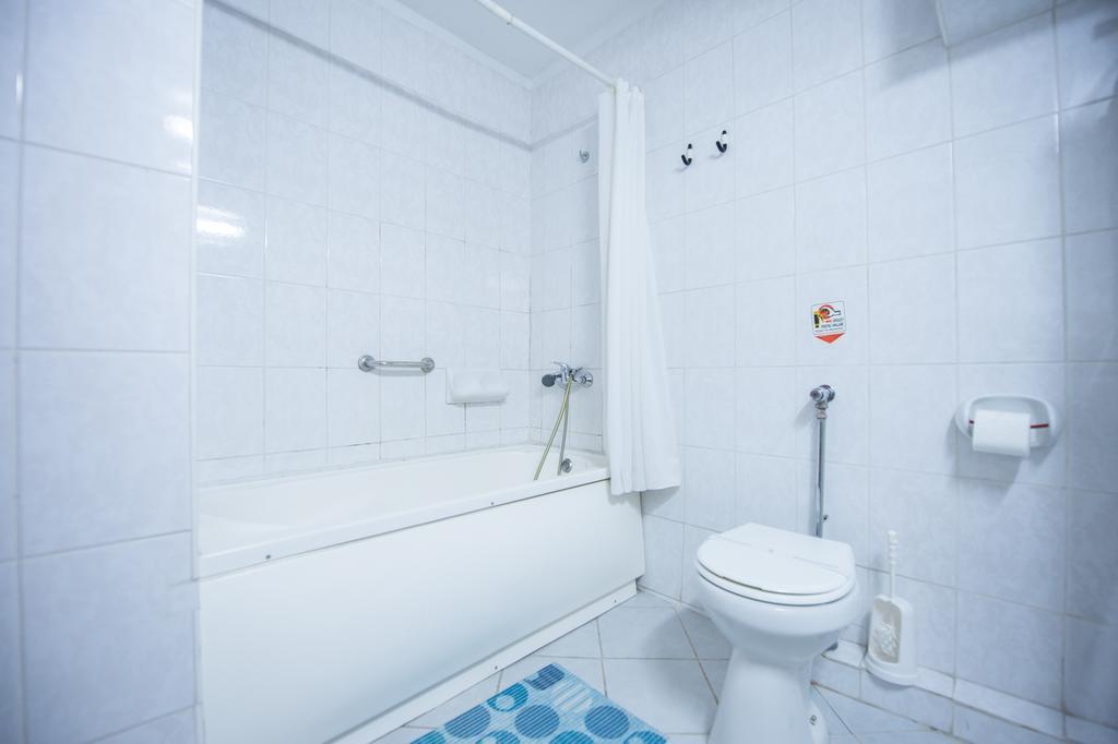Hotel Silva Буштені Екстер'єр фото